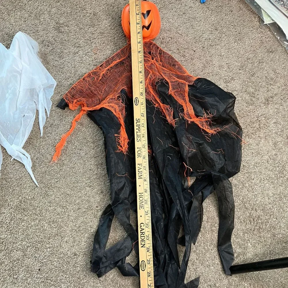 Lot Of 3 Hanging Halloween Decorations 2 Spooky Ghosts And 1 Jack O Lantern